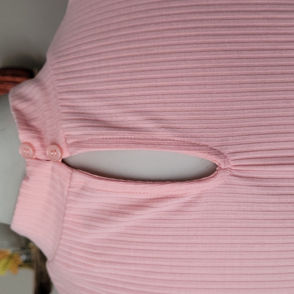 Pink Top - Picture 6 of 7